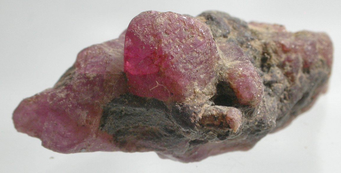 ruby crystals ruby Vietnam ruby corundum gems stones ruby cabs ruby jewelry corundum
